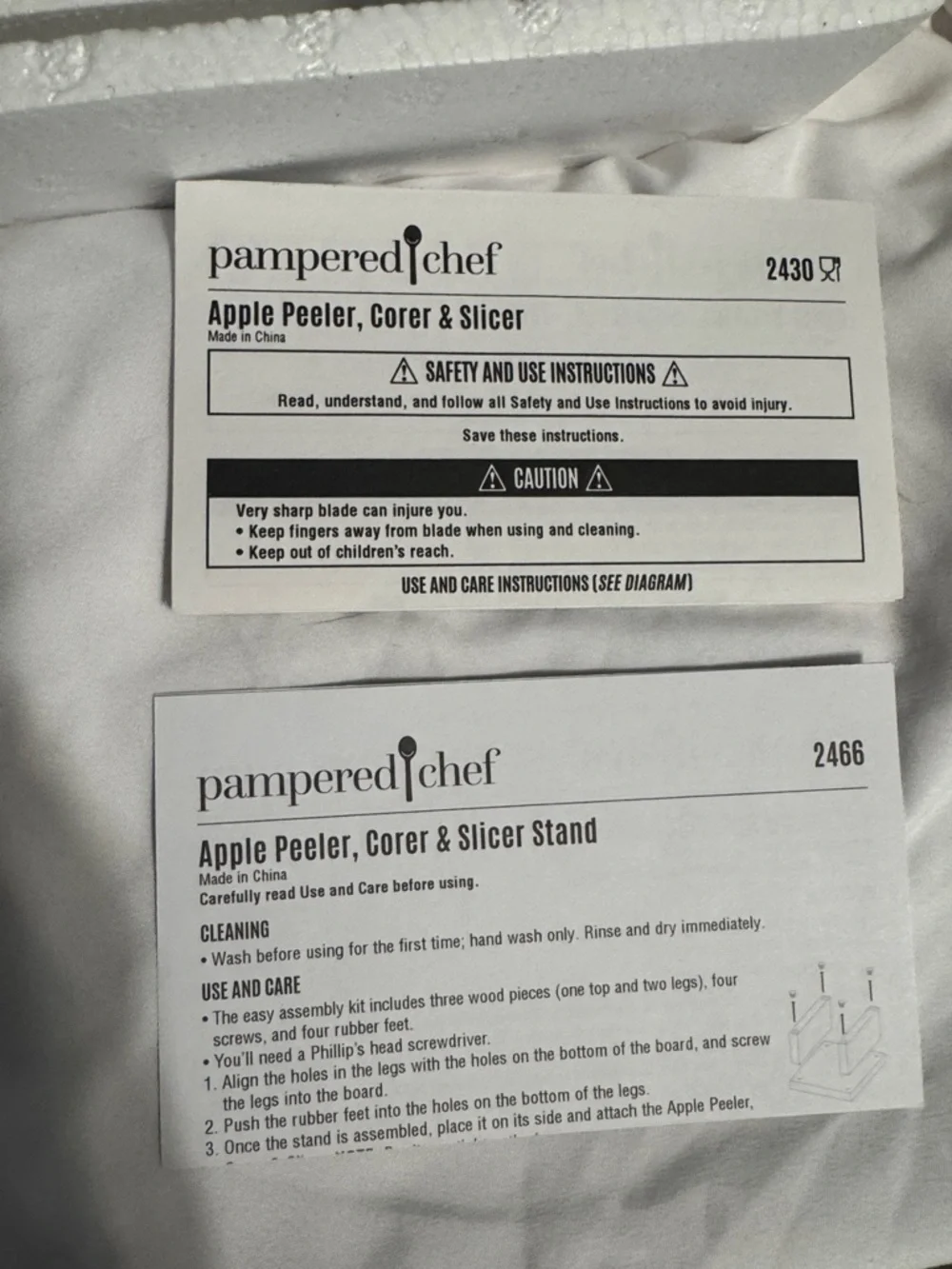 Pampered Chef NIB Apple 🍎 Core/Slice/Peel with Base 2430/2466 - Picture 3 of 6